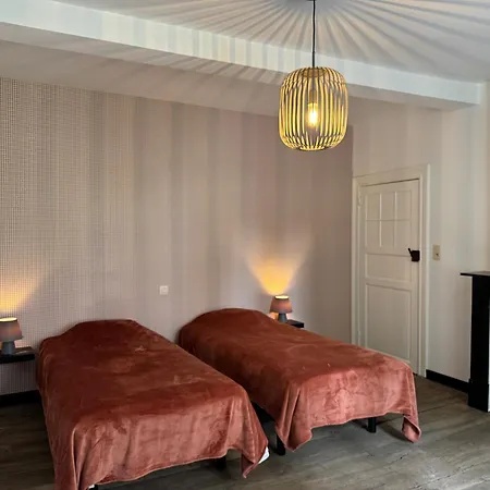 Chez Marraine Сasa de vacaciones Nassogne